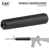 【 E&C 製 】 M4/M16シリーズ対応 AR15 Colt M16A2 ハンドガード フロントキャップ付き 2ピースハンドガード 樹脂製 BK ブラック